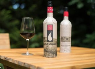 Botella de vino diseñada con cartón reciclable Botella de vino diseñada con cartón reciclable